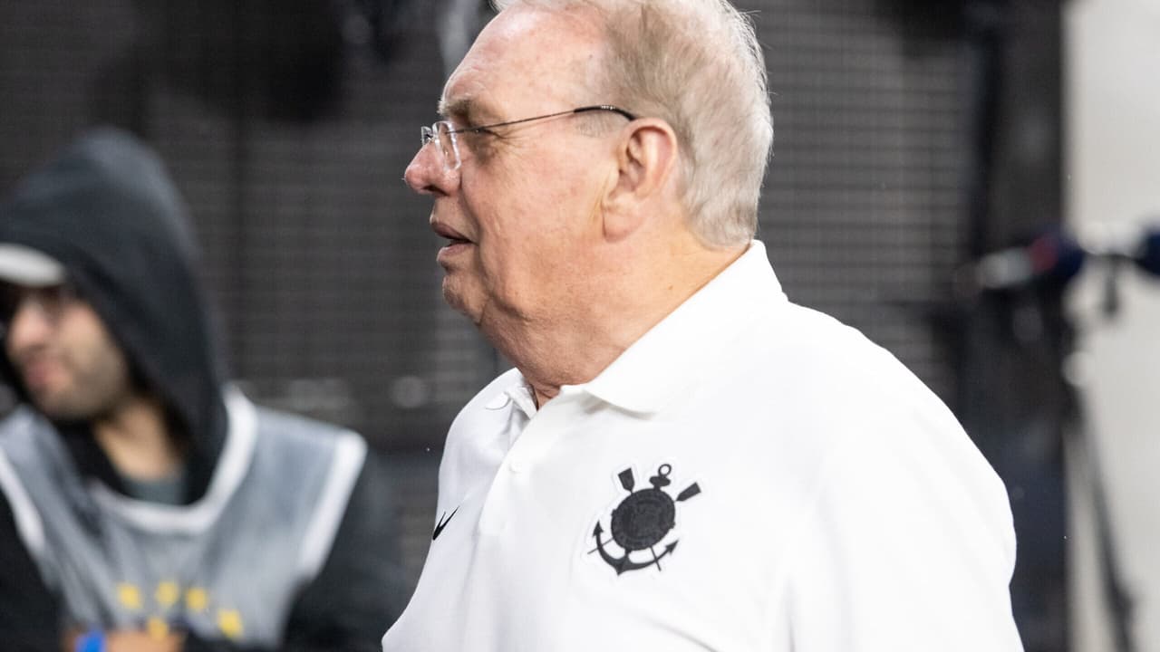 Conselheiros e Sócios do Corinthians Movimentam Pedido de Impeachment Contra Osmar Stabile