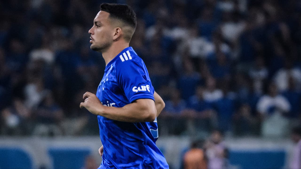 Futuro de Fabrizio Peralta no Cruzeiro segue em aberto após fim do empréstimo — Futebol