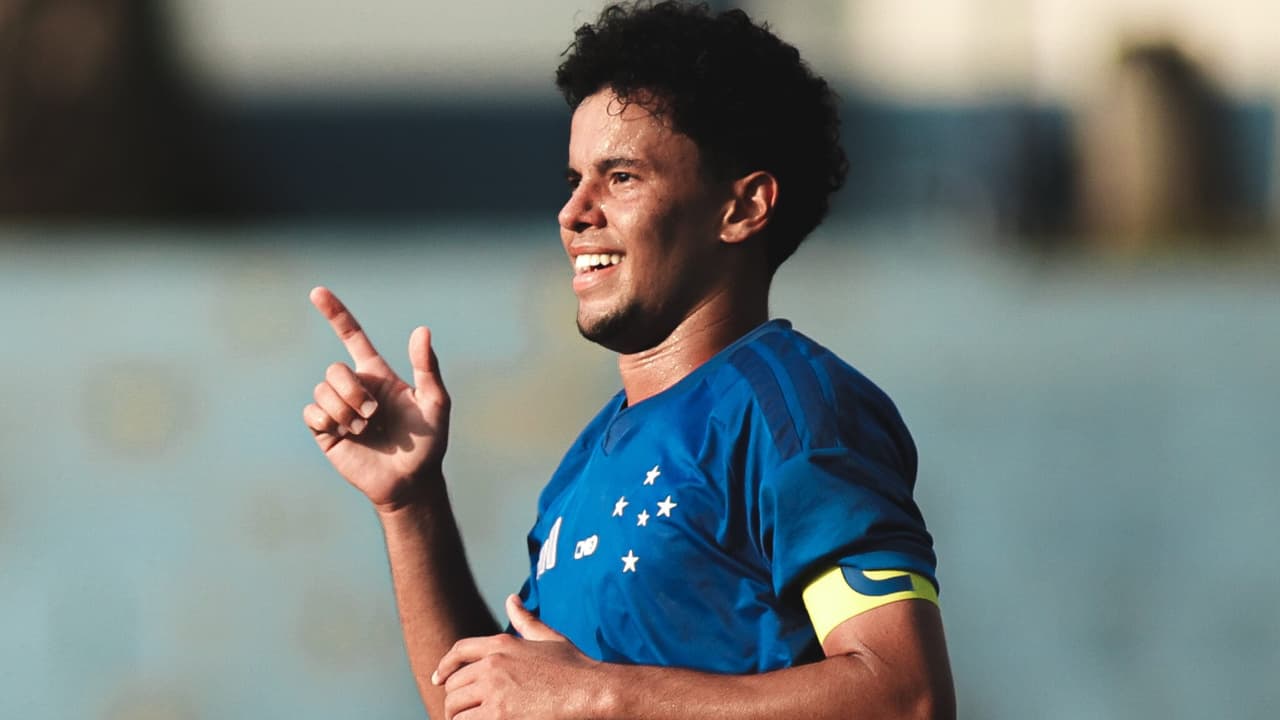 Cruzeiro promove sete jovens da base para intertemporada