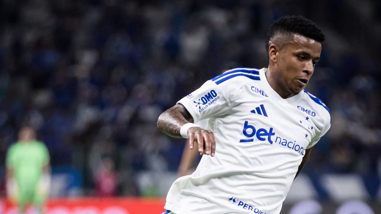 Keny Arroyo desabafa após corte da Copa: 'Sonhos não mudam, apenas são adiados' — Futebol
