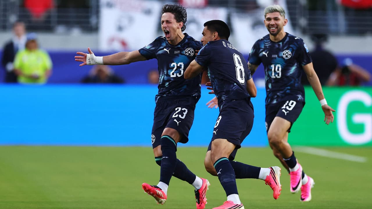 Cria da base do Vasco marca gol em Copa do Mundo na partida entre Turquia e Paraguai