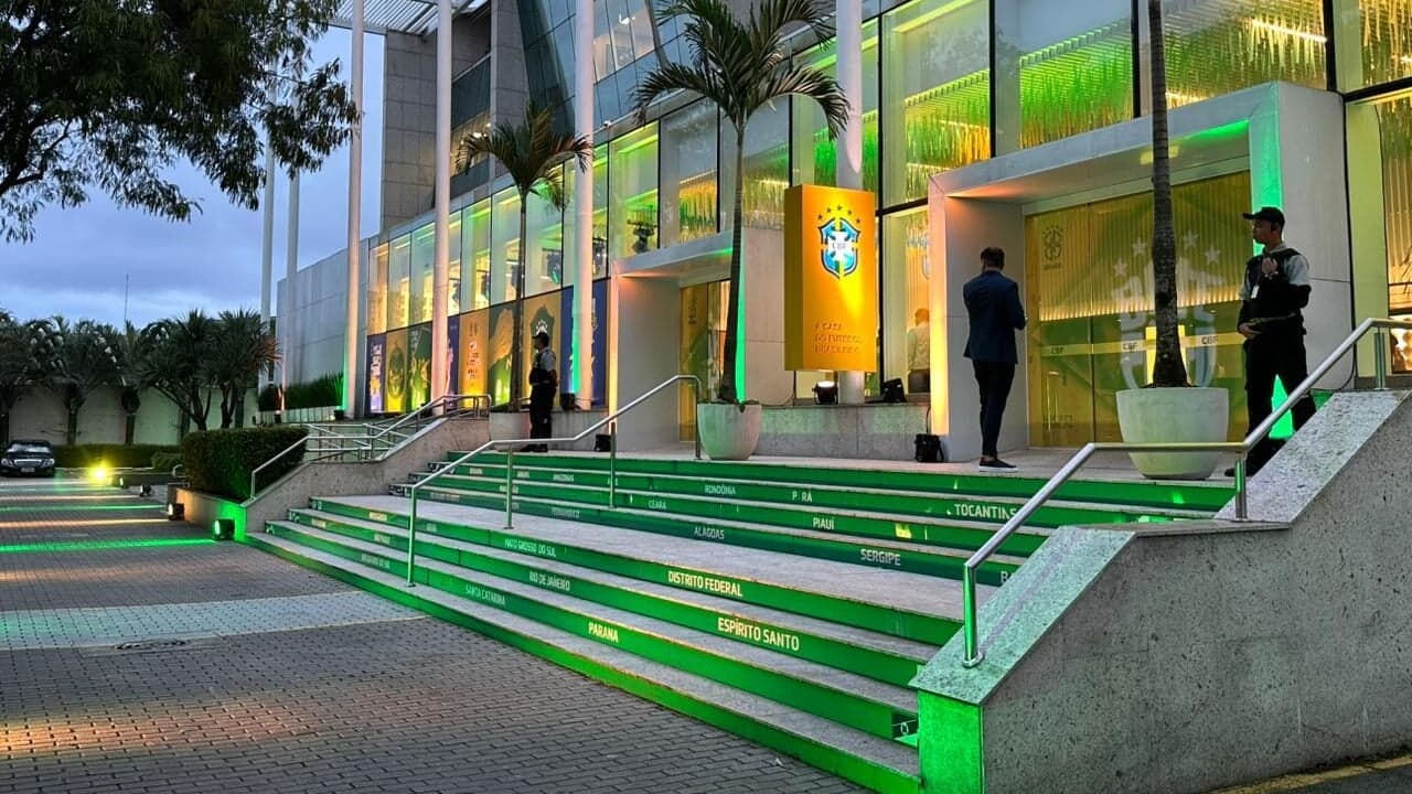 Sede da CBF se veste de verde e amarelo para acolher os convocados rumo à Copa — Futebol