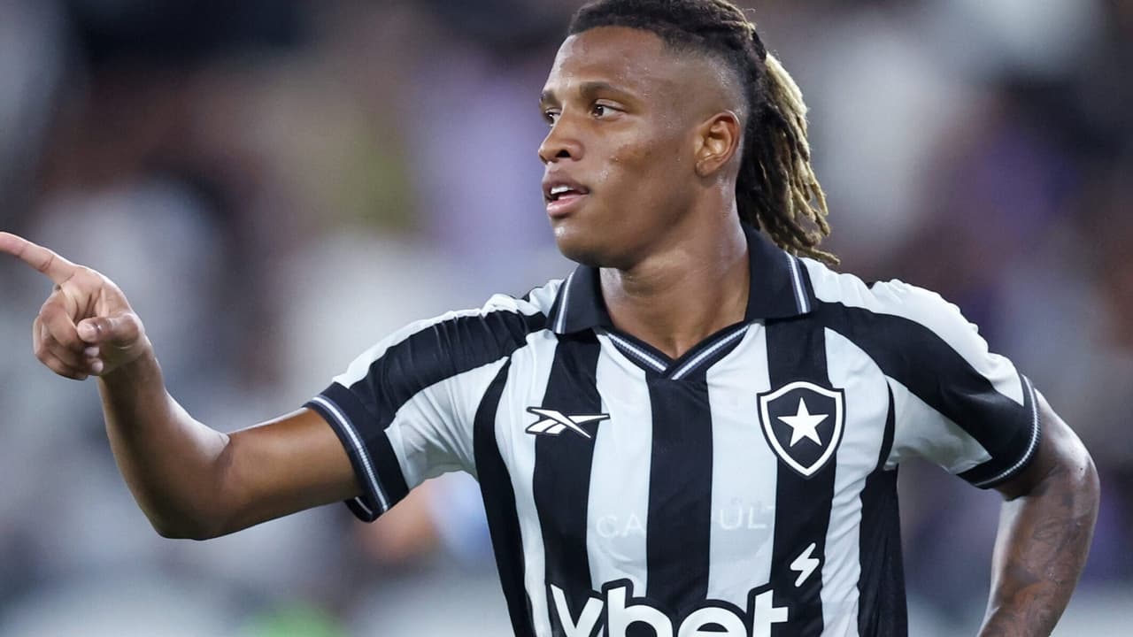 Atitude do Palmeiras com Danilo divide opiniões: 'Não é possível'