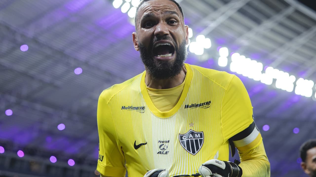 Éverson lidera ranking global de defesas e supera goleiros da elite europeia — Futebol
