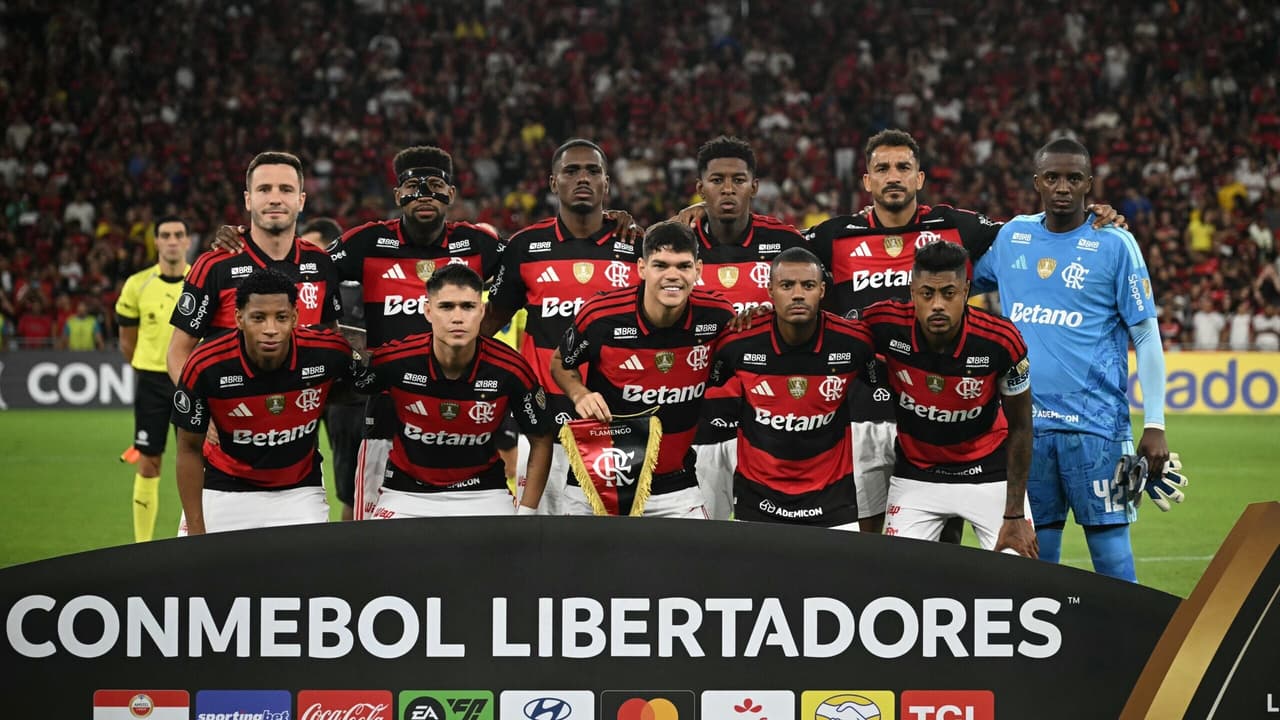 Flamengo: Jogadores Intensificam Treinos Físicos no Ninho do Urubu Durante Férias