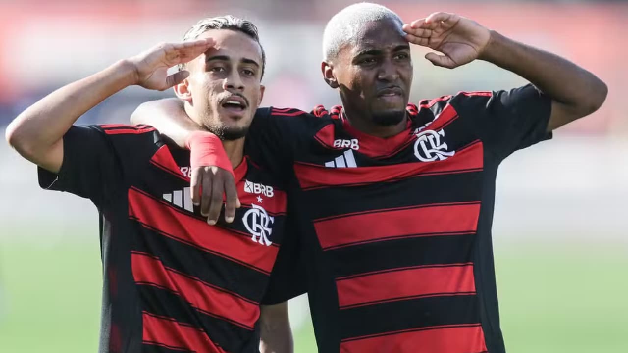 Lorran Retorna ao Flamengo: Futuro do Jogador em Suspense