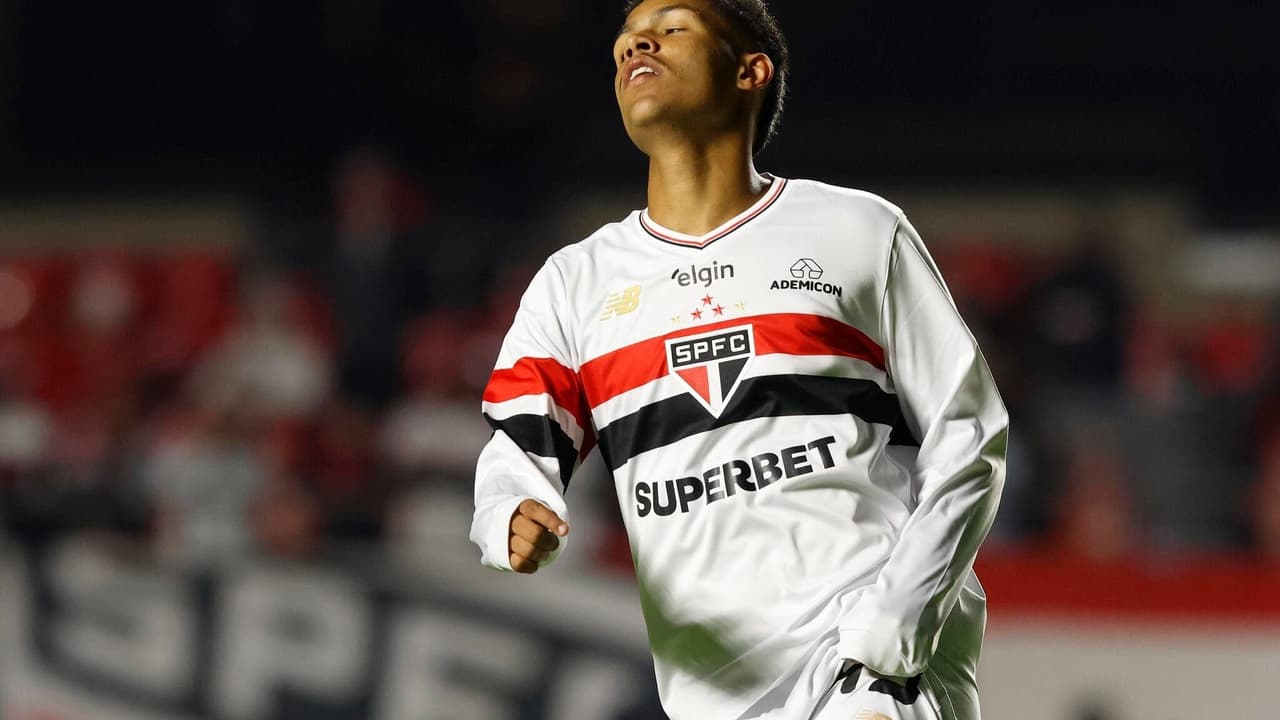 Ryan Francisco pode voltar ao profissional do São Paulo
