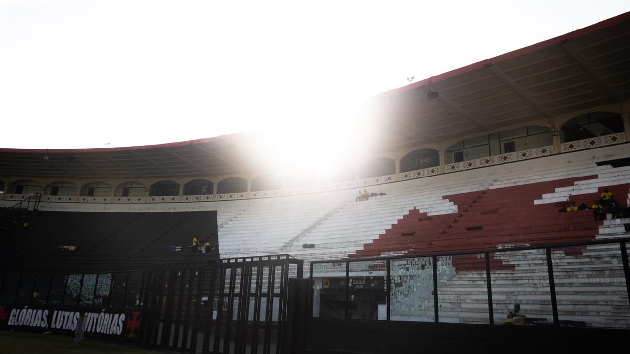 Vasco fecha semestre melancólico na zona de rebaixamento com apostas que não deram certo — Futebol