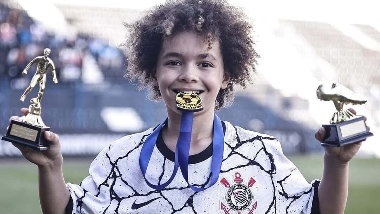 Corinthians se despede de talento da base após impasse com a diretoria