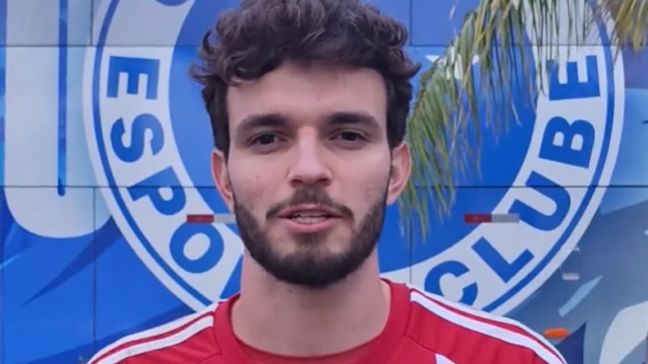 Otávio mobiliza jovens atletas para a nova peneira do Cruzeiro em busca de talentos da base — Futebol