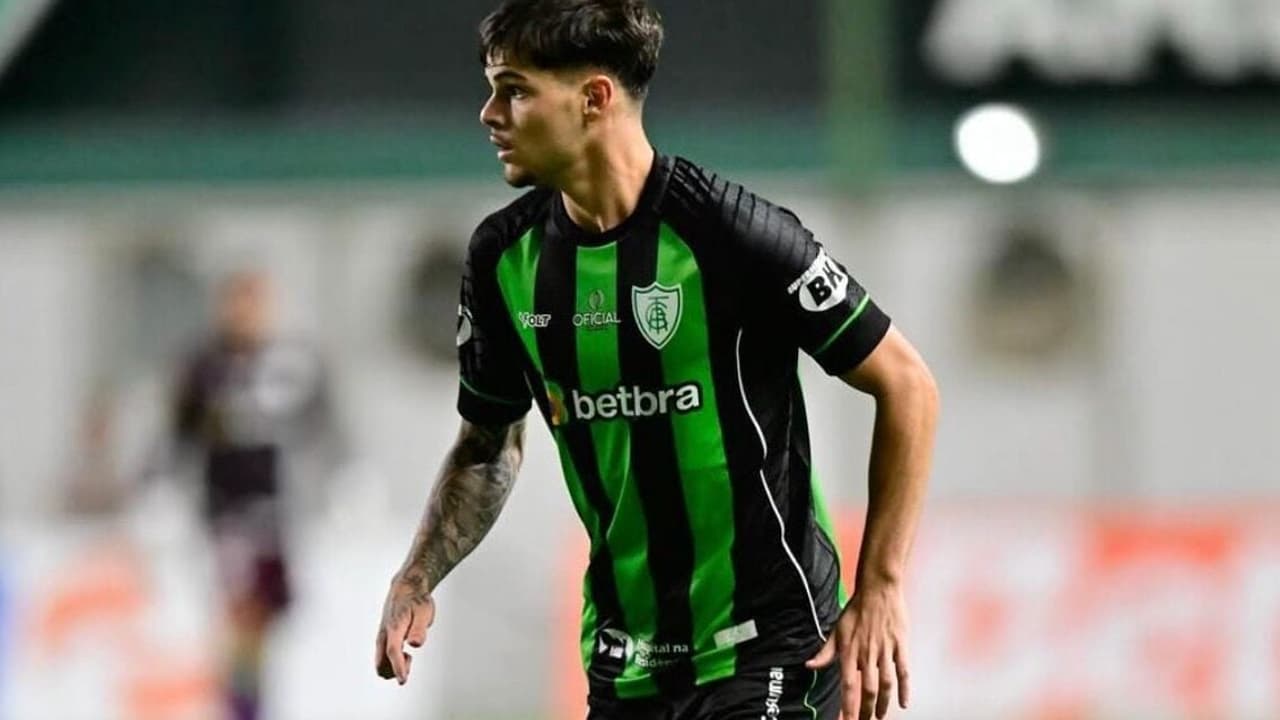 Vasco fecha Paulinho sem pagar transferência e aposta em planejamento na era SAF — Futebol