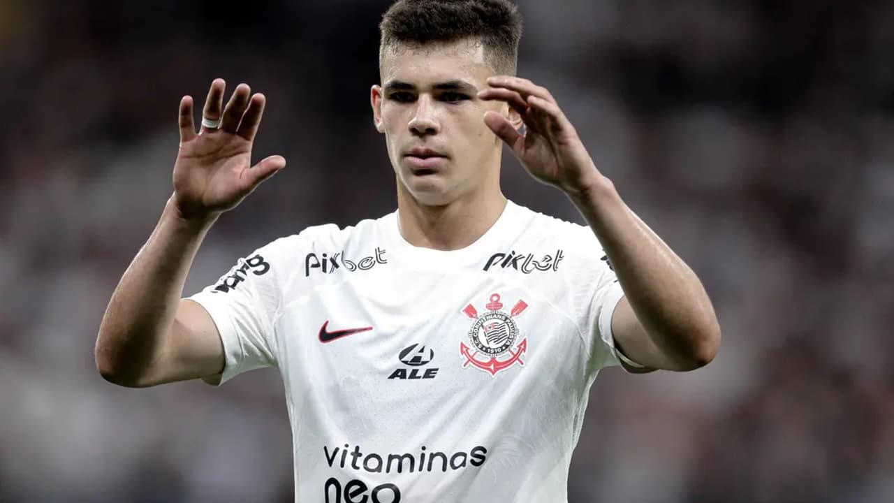 Gabriel Moscardo troca PSG por clube português em nova negociação de empréstimo