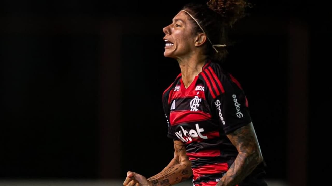 Cristiane completa 40 anos em grande fase no Flamengo