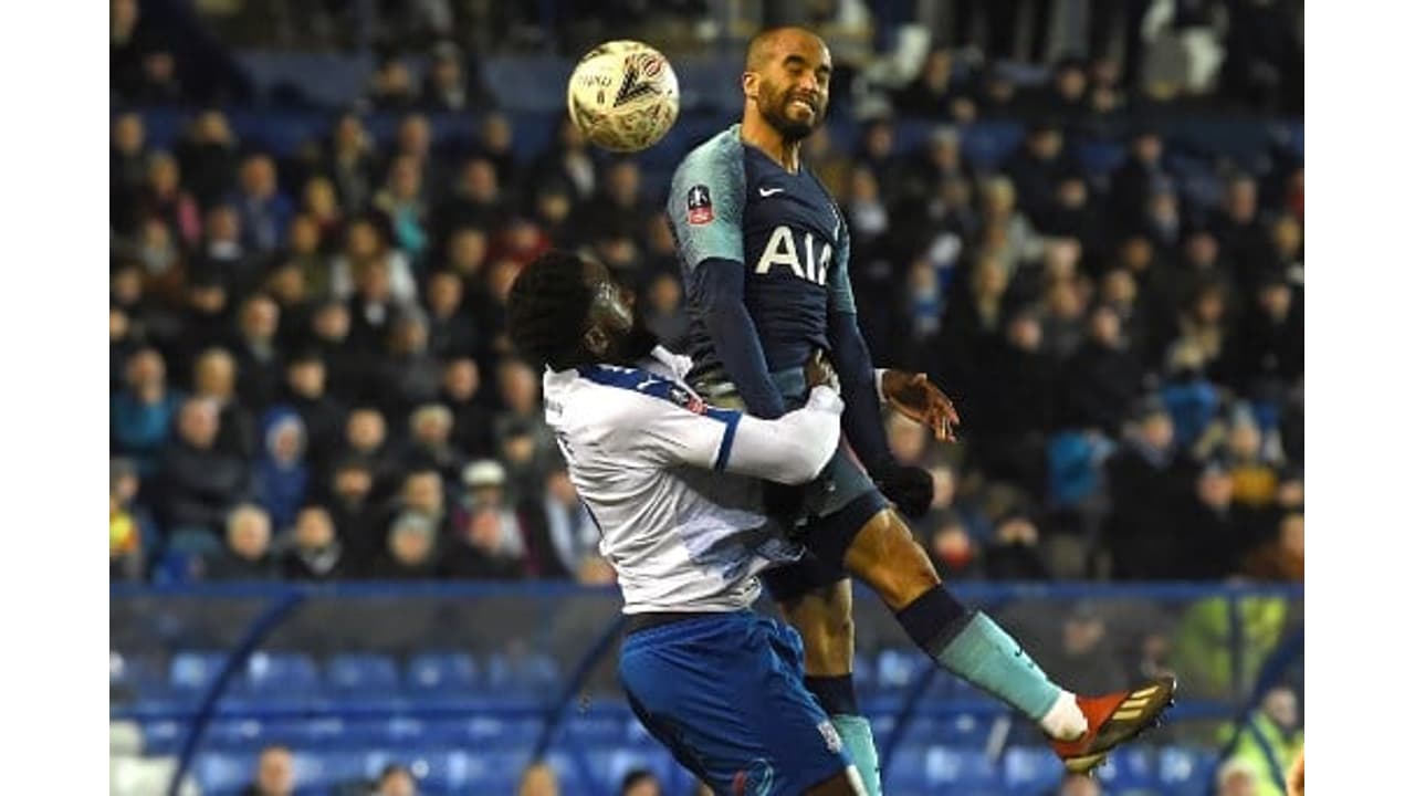 Namorado de Rihanna está próximo de comprar clube inglês