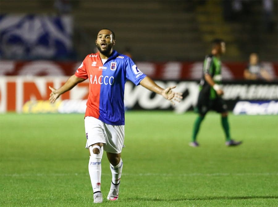 Série B: Paraná Vence E 'adia' Acesso Do América-MG - Lance!