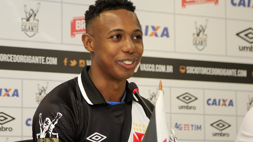 Wellington ainda não deu retorno ao Vasco. Confira a seguir outras imagens na galeria especial do LANCE!