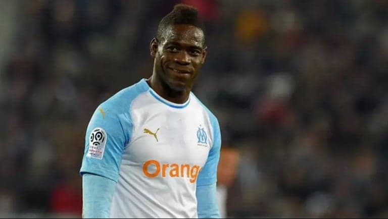 Balotelli no Corinthians: avaliação do Lance! aponta jogador como um dos piores atacantes.