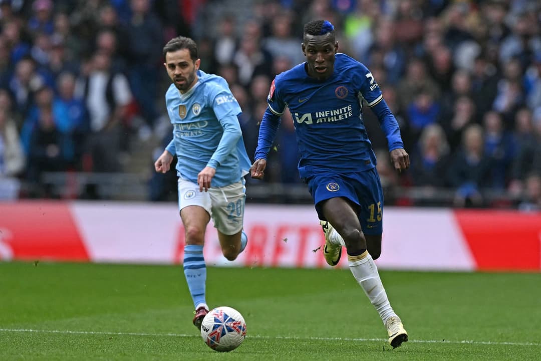 Nicolas Jackson em ação pelo Chelsea (Foto: Ben Stansall / AFP)