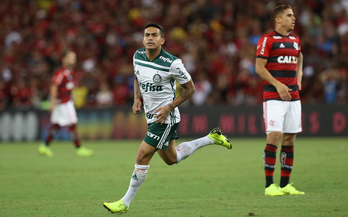 Palmeiras comete equívoco ao tentar negociar Dudu com o Flamengo