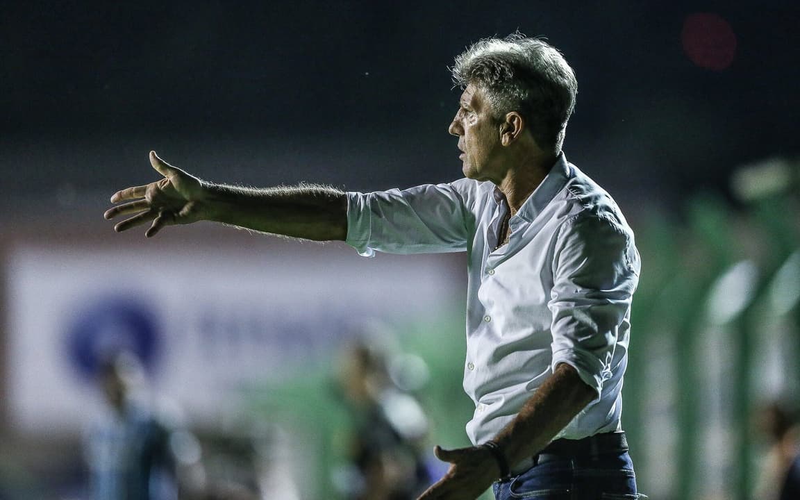 Grêmio reforça elenco com dois novos jogadores para temporada.