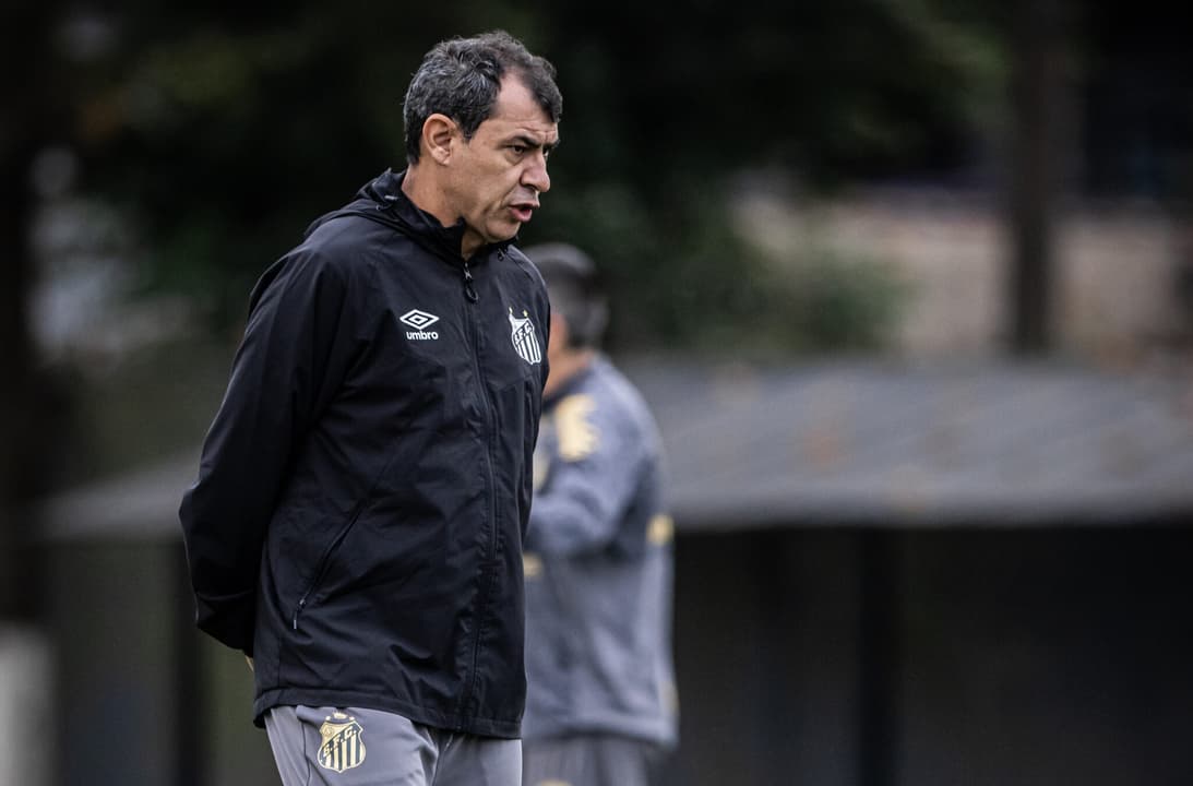 VAI LIBERAR? Santos responde contato do Timão por Carille