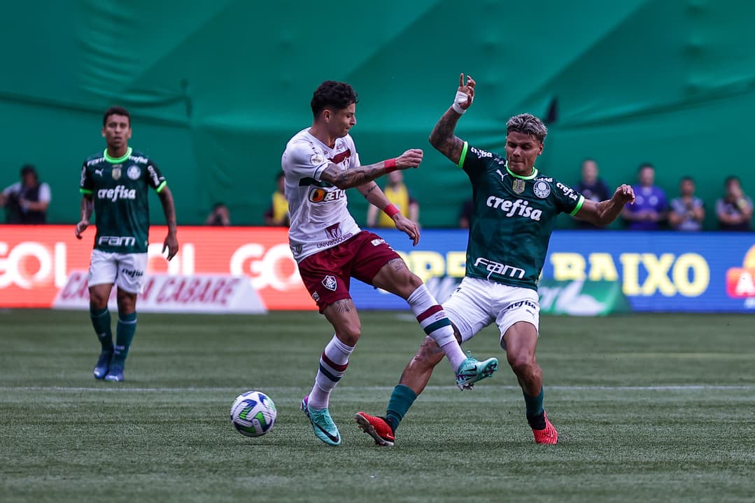 Eficiência ofensiva do Fluminense e evolução defensiva do Palmeiras no Brasileirão 2024