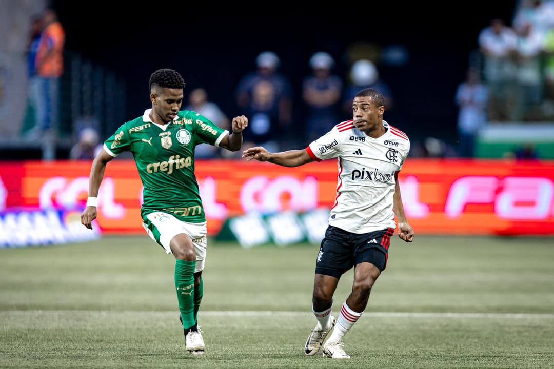 Palmeiras encara Flamengo, Botafogo e São Paulo em agosto: desafios intensos.
