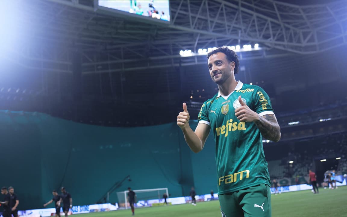 Palmeiras aposta em reforços para decisão contra o Botafogo na briga pela ponta.