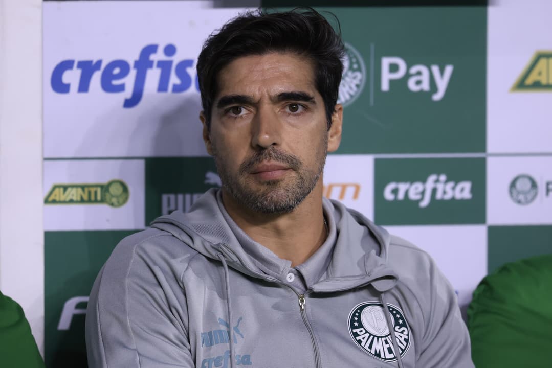 Abel Ferreira se desculpa por declaração preconceituosa durante entrevista no Palmeiras