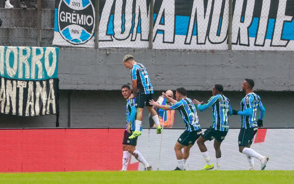 Grêmio avança às oitavas de final da Copa do Brasil com vitória sobre Operário-PR