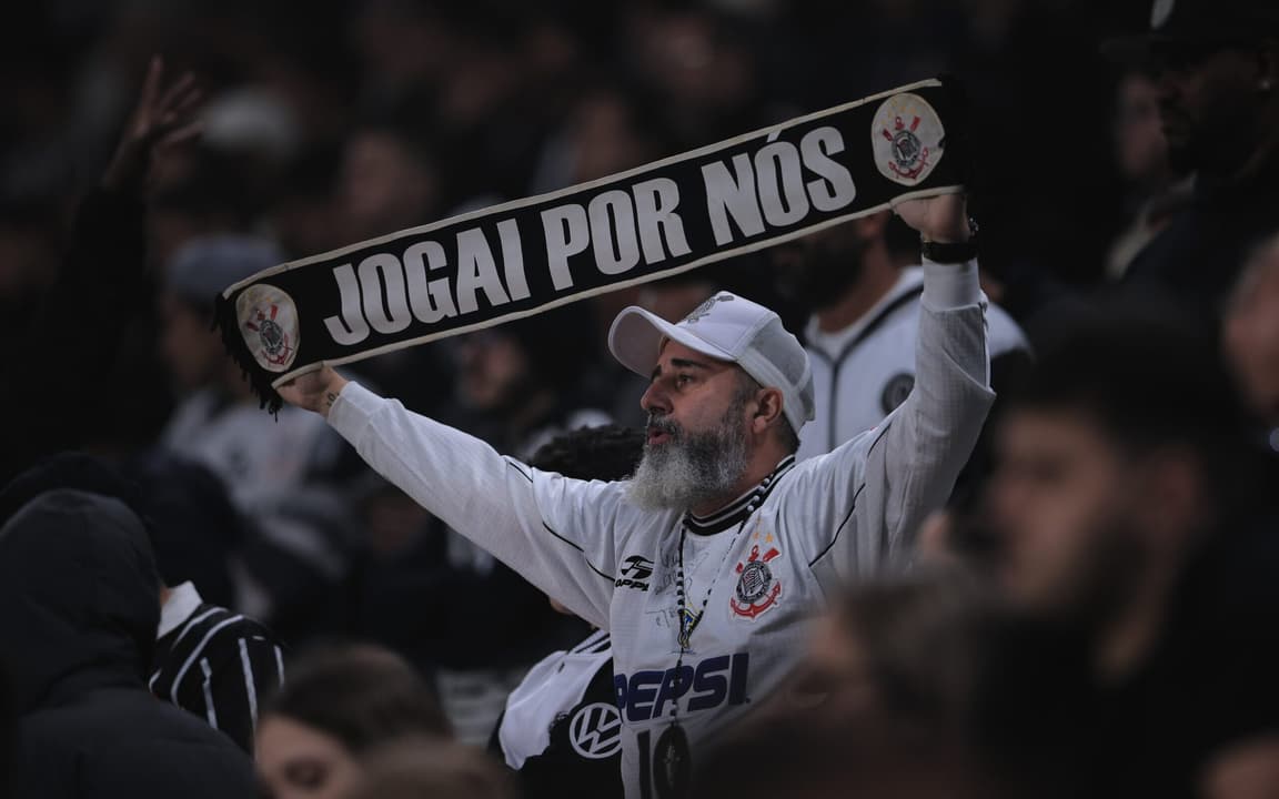 Torcedores corintianos escolhem destaque na janela de transferências