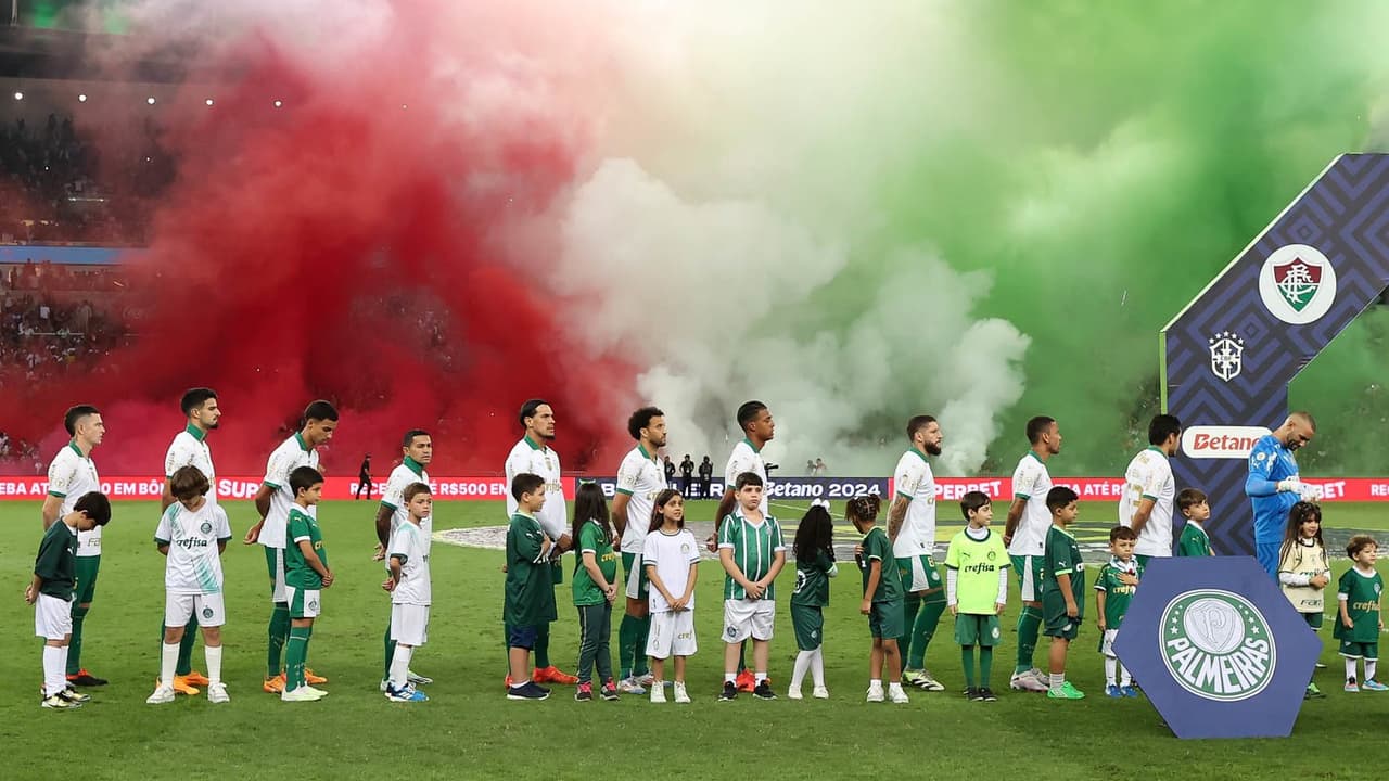 Comparação do Desempenho do Palmeiras no Primeiro Turno do Brasileirão 2024 e 2023.