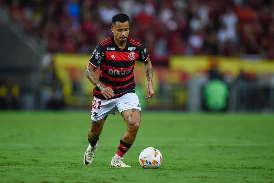 Allan, do Flamengo, culpado pela derrota segundo torcedores flamenguistas.