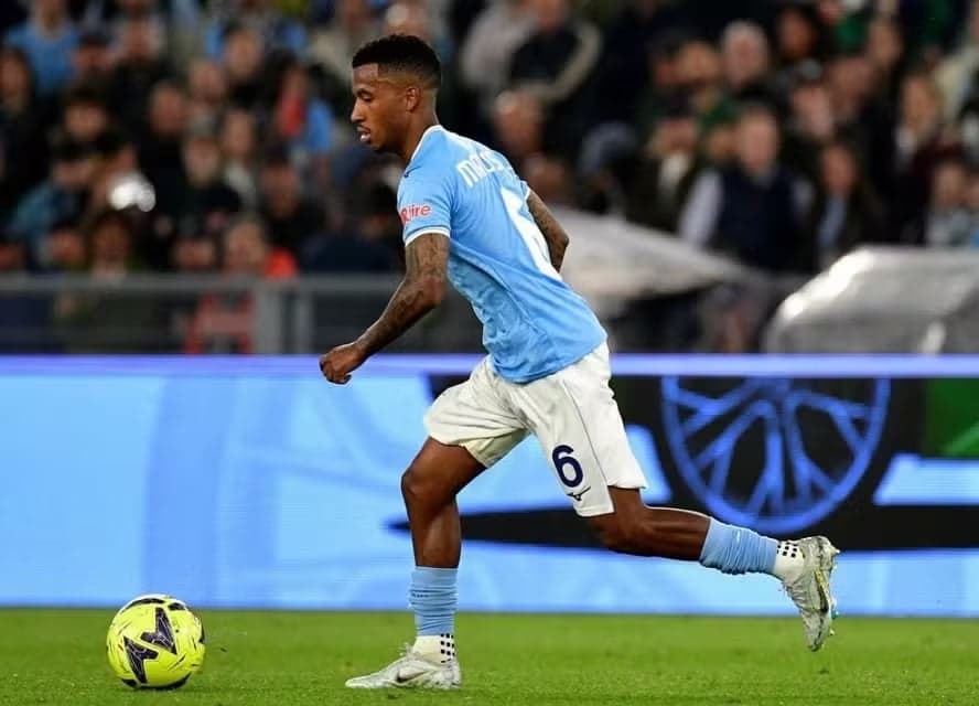 Flamengo não fecha contratação de Marcos Antônio, do Lazio, por motivos desconhecidos.