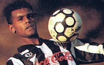 Morre ex-jogador Moacir, ídolo de Atlético-MG, Flamengo e Corinthians.