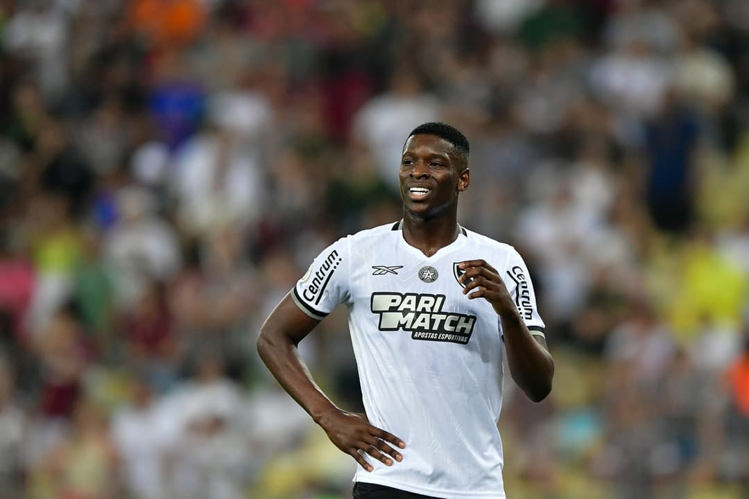 Luiz Henrique saiu do Botafogo em 2025 para se juntar ao Zenit (Foto: Thiago Ribeiro/AGIF)