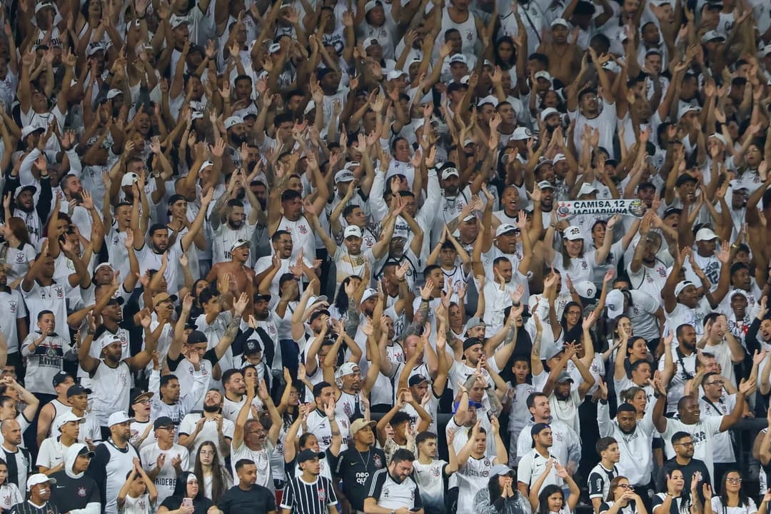 Torcida do Corinthians na Neo Química Arena
