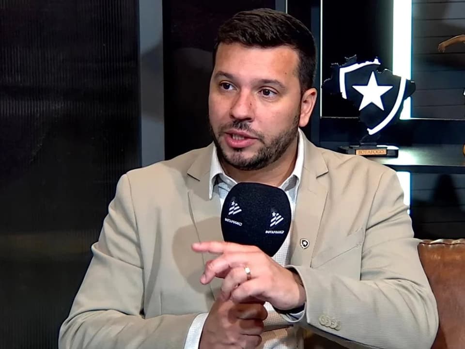 Alessandro Brito, diretor do Botafogo (Foto: Reprodução/Botafogo TV)
