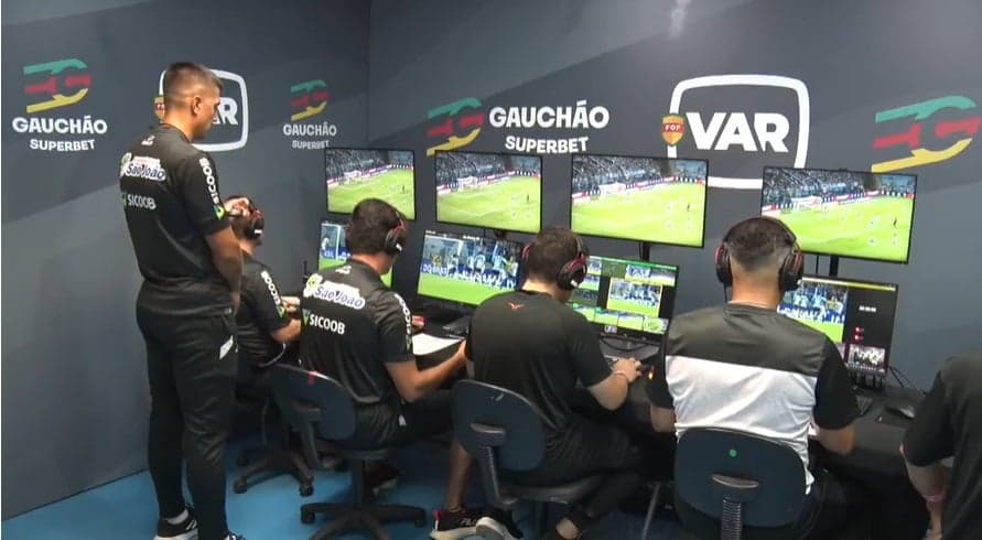 VAR de Grêmio x Juventude. Foto: reprodução