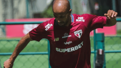 Lucas Moura treinando no São Paulo