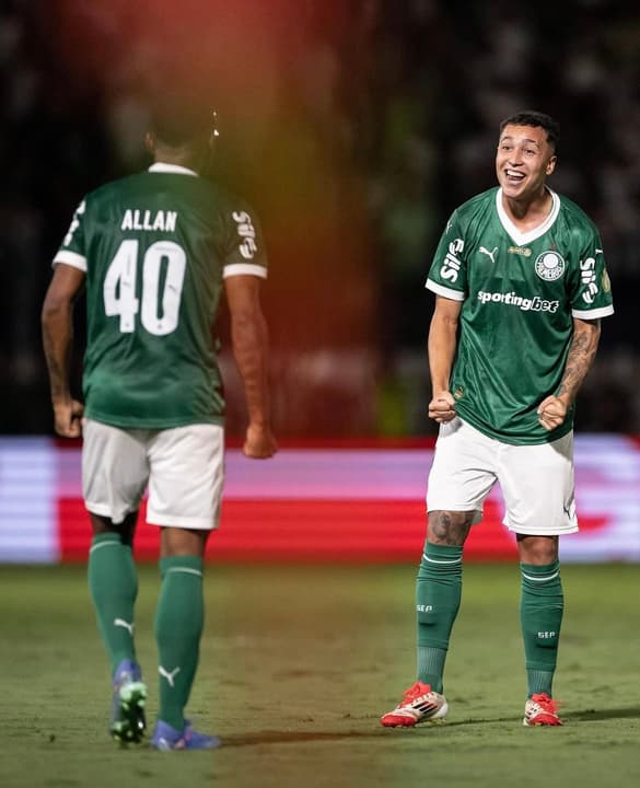 Allan e Thalys, jogadores do Palmeiras
