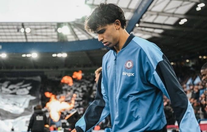 João Félix entra em campo pelo Chelsea (Foto: Reprodução)