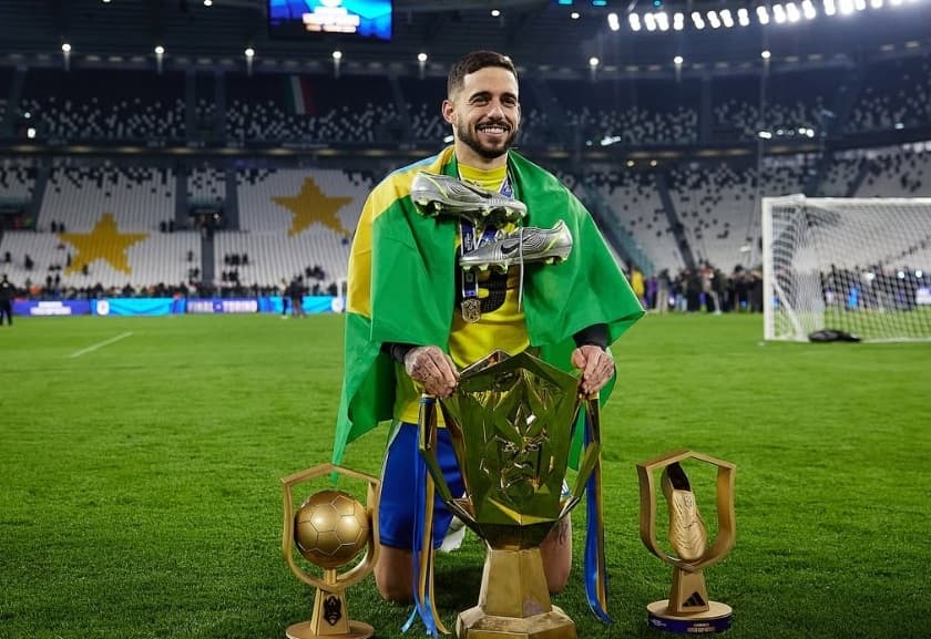 kelvin oliveira é presidente na Kings League

Perdeu pênalti na quarta rodada da competição