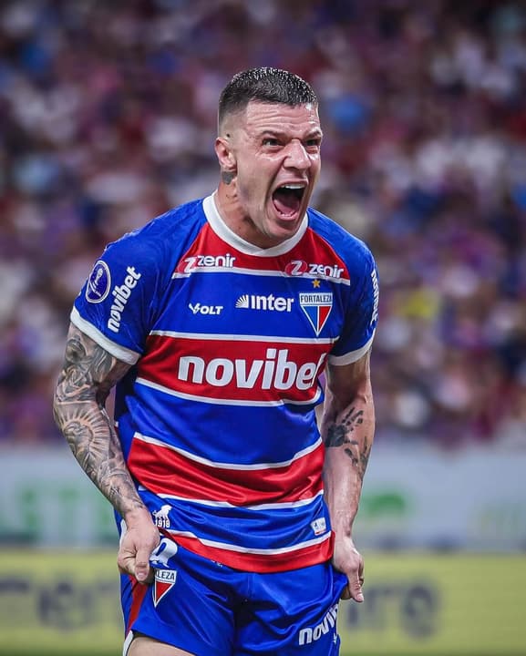 Renato Kayzer comemora gol pelo Fortaleza Foto: Redes Sociais