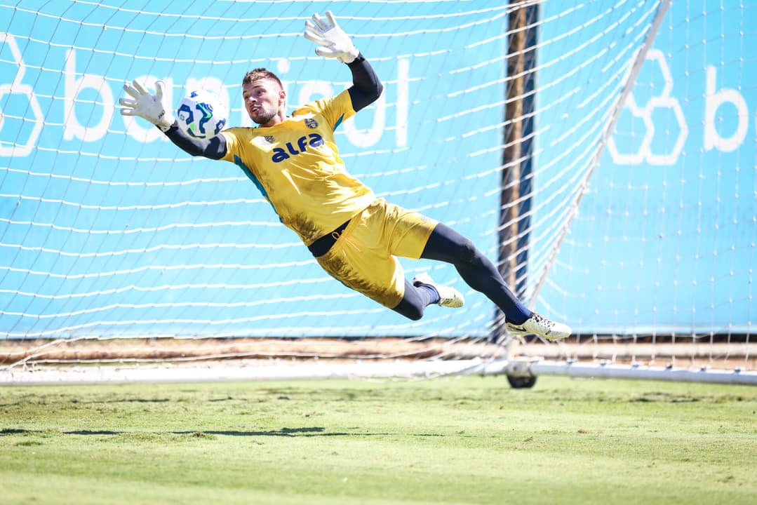 Gabriel Grando em treinamento do Grêmio. (Foto: Lucas Uebel/Grêmio FBPA)