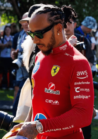 Hamilton com seu relógio mais caro