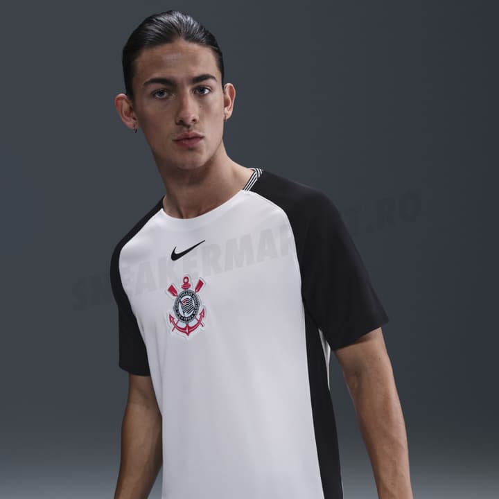 Suposta nova camisa do Corinthians para 2025