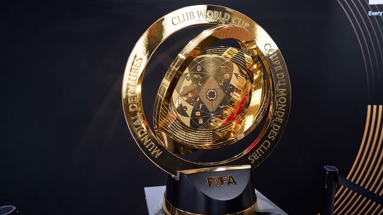 Troféu do Mundial de Clubes da Fifa (Foto: Divulgação/ Bayern de Munique)