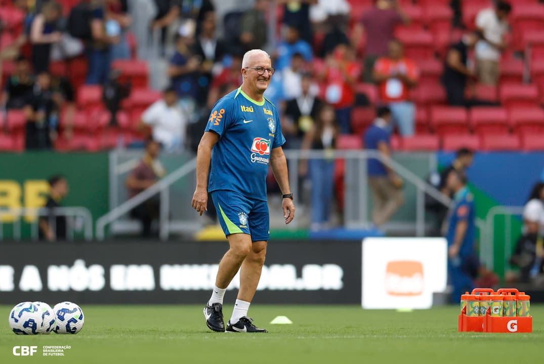 Dorival Júnior completa neste domingo (23) um ano do primeiro jogo pela Seleção como técnico