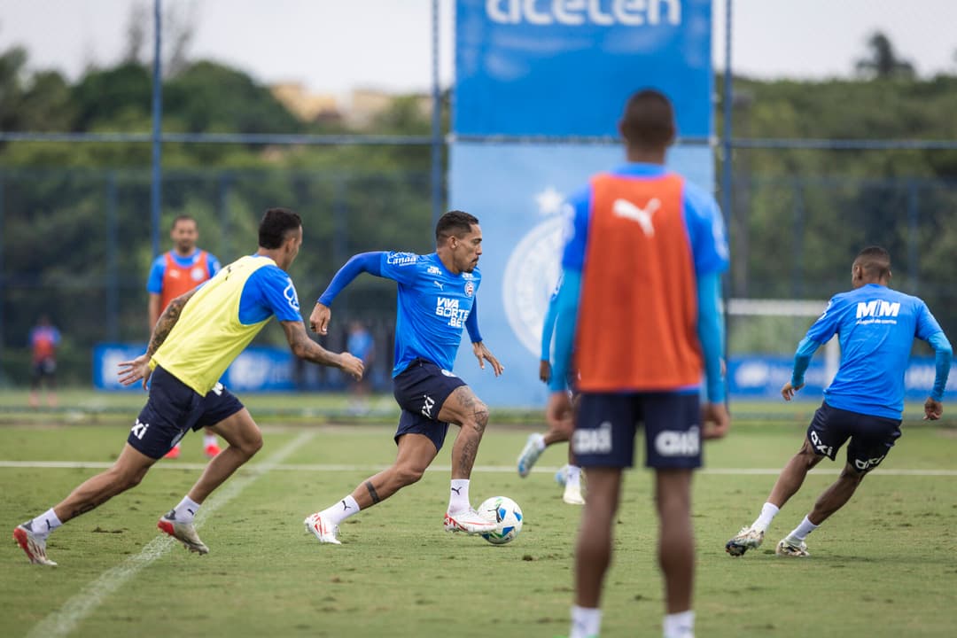 Treino do Bahia na Cidade Tricolor
Foto: Rafael Rodrigues / EC Bahia
